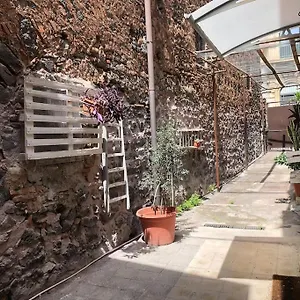 Appartamento Vicolo Lavico, Aeroporto di Catania Fontana Rossa